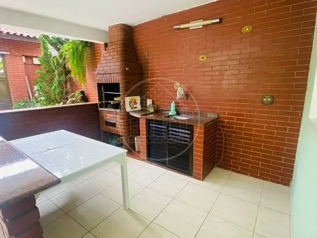 Sobrado com 270m² 2 quartos e 4 banheiros, à venda, no bairro Parque Alves de Lima em São Paulo