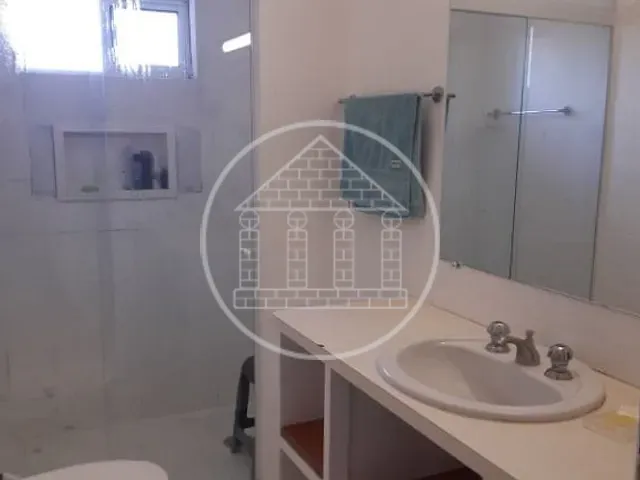 Sobrado com 560m² 4 quartos e 3 banheiros, à venda, no bairro Jardim Marajoara em São Paulo
