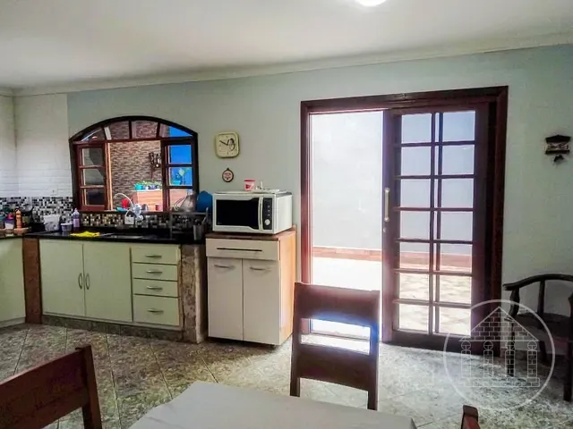 Sobrado com 250m² 4 quartos e 1 banheiro, à venda, no bairro Jardim Marquesa em São Paulo