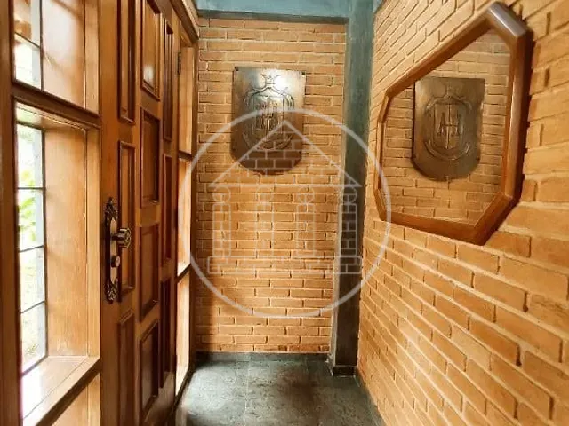 Sobrado com 1008m² 2 quartos e 2 banheiros, à venda, no bairro Parque do Terceiro Lago em São Paulo