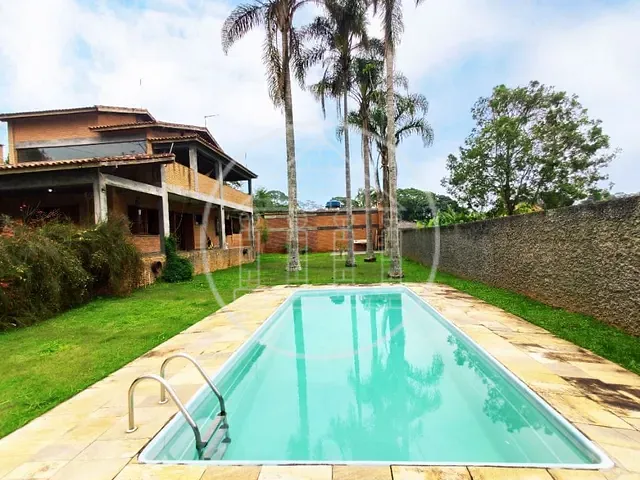 Sobrado com 1008m² 2 quartos e 2 banheiros, à venda, no bairro Parque do Terceiro Lago em São Paulo