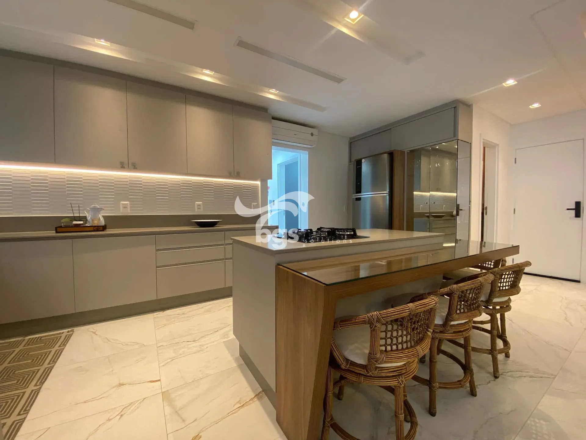 Sobrado, 3 quartos, 324 m² - Foto 9