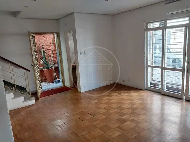 Sobrado com 171m² 4 quartos e 5 banheiros, à venda ou para alugar, no bairro Vila Olímpia em São Paulo