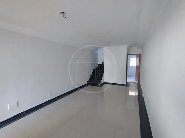 Sobrado com 91m² 3 quartos e 2 banheiros, à venda, no bairro Jardim Sabará em São Paulo