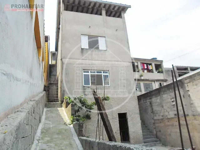 Sobrado com 200m² 3 quartos e 2 banheiros, à venda, no bairro Jardim Maria Fernandes em São Paulo