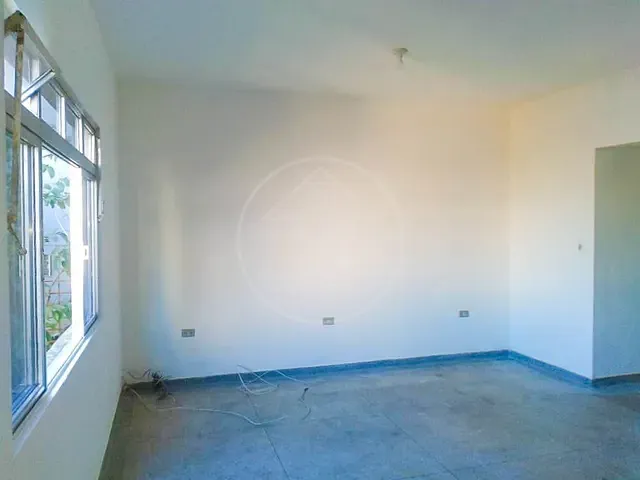 Sobrado com 200m² 3 quartos e 2 banheiros, à venda, no bairro Jardim Maria Fernandes em São Paulo