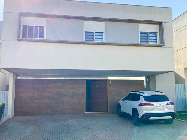 Único imóvel exclusivo neste condomínio!