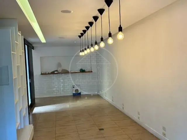 Sobrado com 183m², à venda ou para alugar, no bairro Campo Belo em São Paulo