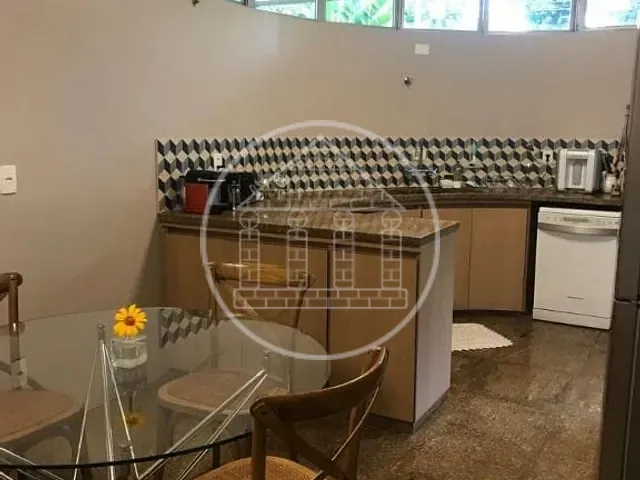 Sobrado com 300m² 4 quartos e 3 banheiros, à venda, no bairro Brooklin em São Paulo