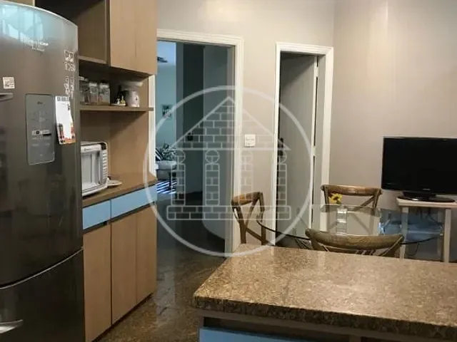 Sobrado com 300m² 4 quartos e 3 banheiros, à venda, no bairro Brooklin em São Paulo