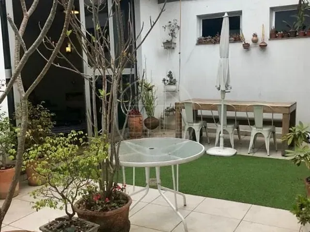 Sobrado com 300m² 4 quartos e 3 banheiros, à venda, no bairro Brooklin em São Paulo