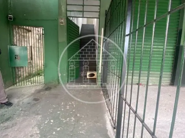 Sobrado com 250m², para alugar, no bairro Parque Cocaia em São Paulo