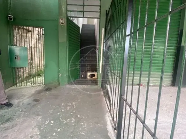 Sobrado com 250m², para alugar, no bairro Parque Cocaia em São Paulo