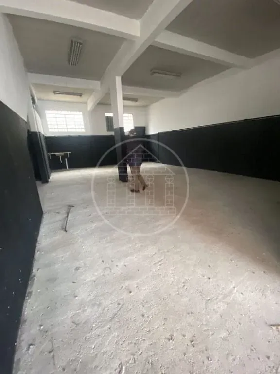 Sobrado, 1 quarto, 250 m² - Foto 8