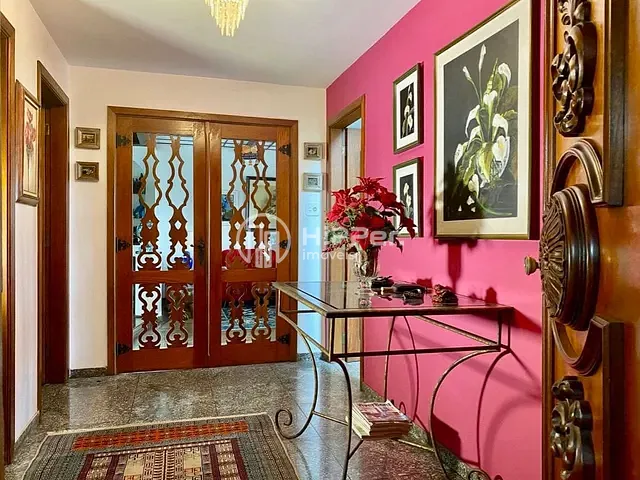 Sobrado com 700m² 7 quartos e 8 banheiros, à venda, no bairro Pacaembu em São Paulo