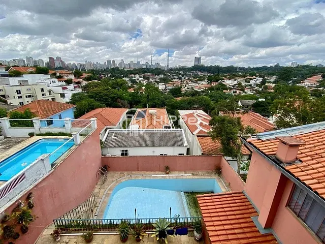 Sobrado com 700m² 7 quartos e 8 banheiros, à venda, no bairro Pacaembu em São Paulo