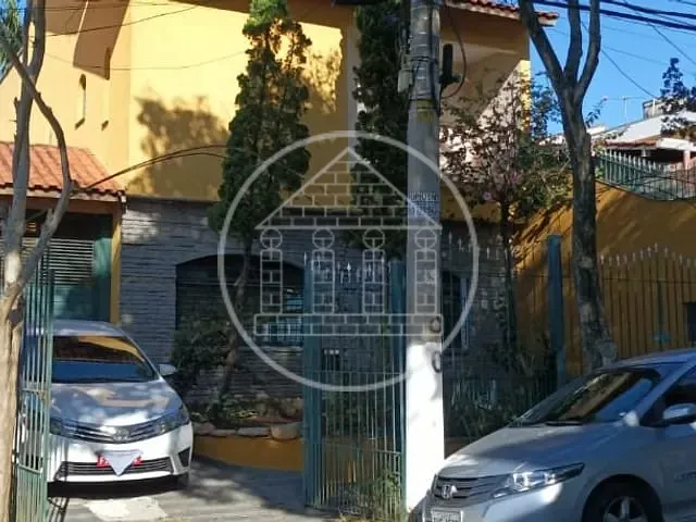Sobrado com 250m² 4 quartos e 2 banheiros, à venda, no bairro Jardim Regis em São Paulo