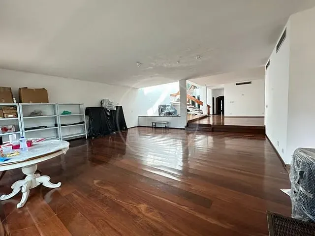 Sobrado com 628m² 5 quartos e 7 banheiros, à venda, no bairro Jardim Prudência em São Paulo