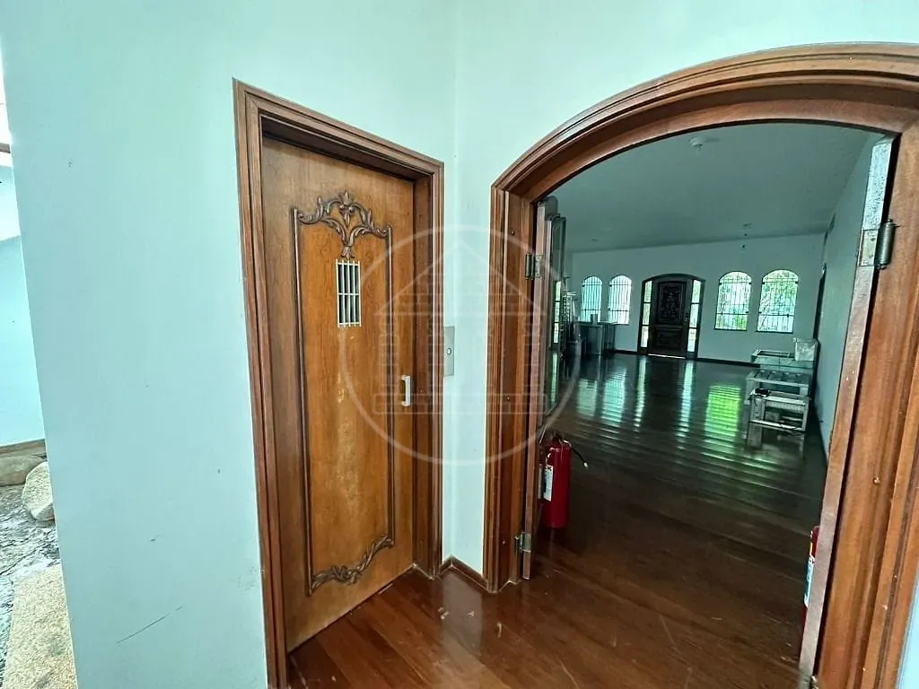 Sobrado, 5 quartos, 930 m² - Foto 8
