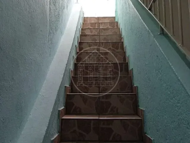 Sobrado com 250m² 4 quartos e 3 banheiros, à venda, no bairro Jardim Myrna em São Paulo