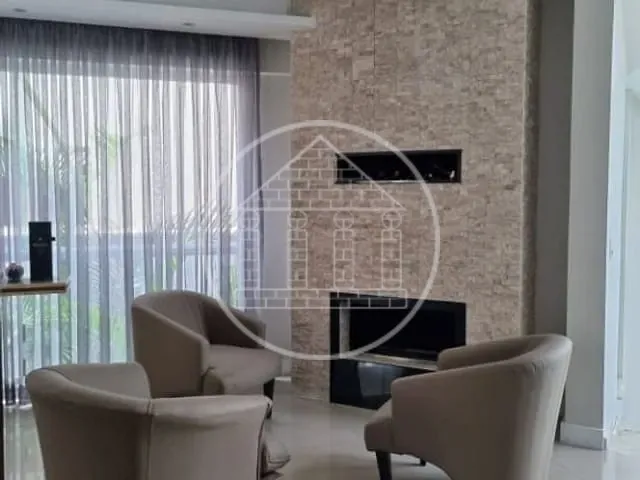 Sobrado com 335m² 4 quartos e 4 banheiros, à venda, no bairro Alphaville 04 em Santana de Parnaíba