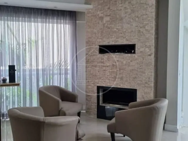 Sobrado com 335m² 4 quartos e 4 banheiros, à venda, no bairro Alphaville 04 em Santana de Parnaíba