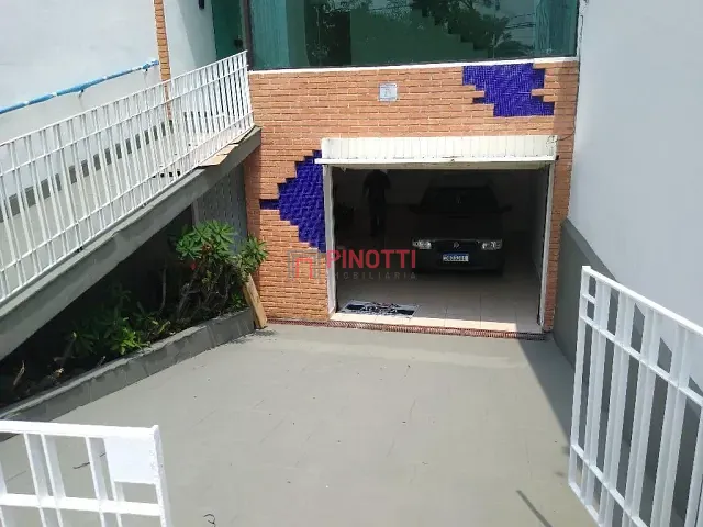 Sobrado 3 quartos e 4 banheiros, à venda ou para alugar, no bairro Jardim do Mar em São Bernardo do Campo