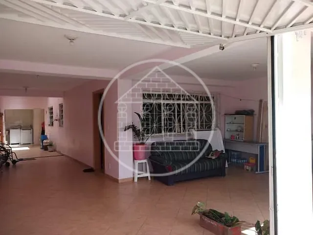 Sobrado com 212m² 3 quartos e 2 banheiros, à venda, no bairro Jardim Myrna em São Paulo