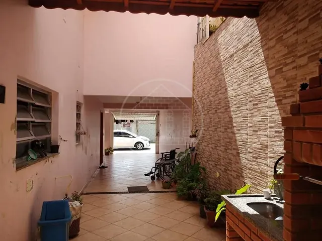 Sobrado com 212m² 3 quartos e 2 banheiros, à venda, no bairro Jardim Myrna em São Paulo