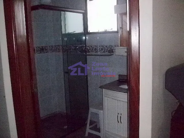 Sobrado com 30000m² 4 quartos e 4 banheiros, à venda ou para alugar, no bairro Jardim Vila Formosa em São Paulo