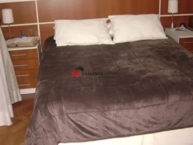 Sobrado com 210m² 3 quartos e 1 banheiro, para alugar, no bairro Olímpico em São Caetano do Sul