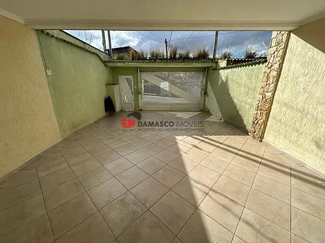 Sobrado com 210m² 3 quartos e 5 banheiros, à venda, no bairro Olímpico em São Caetano do Sul