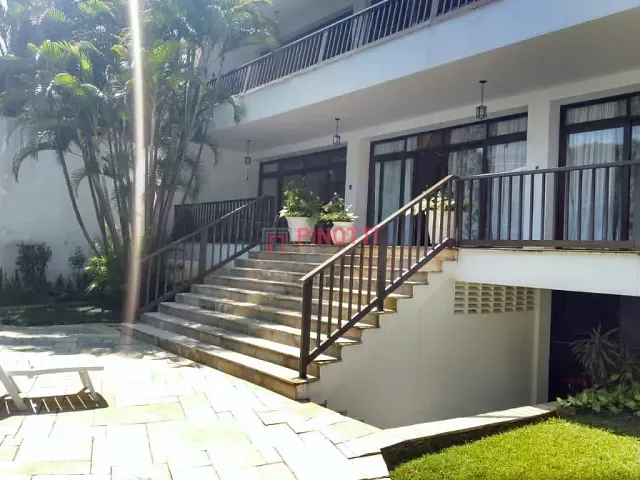 Sobrado 5 quartos e 8 banheiros, para alugar, no bairro Parque Anchieta em São Bernardo do Campo
