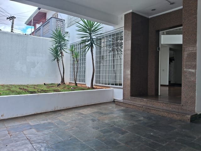 Foto do Sobrado - Sobrado comercial para locação, 280 m²,  12 salas, a condicionado, copa, 4 vagas, 4 banheiros,Campo BeloSão Paulo. | Paulista Imóveis