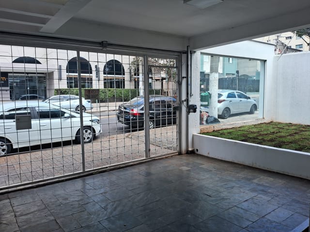 Foto do Sobrado - Sobrado comercial para locação, 280 m²,  12 salas, a condicionado, copa, 4 vagas, 4 banheiros,Campo BeloSão Paulo. | Paulista Imóveis