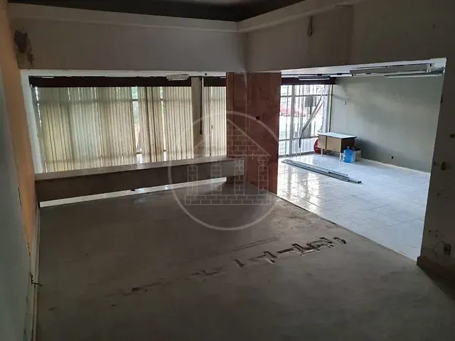 Sobrado com 384m², à venda, no bairro Bela Vista em São Paulo