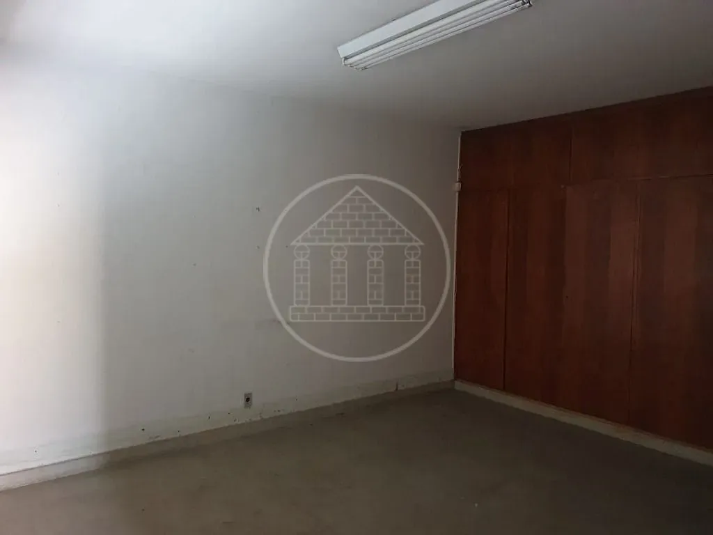 Sobrado, 1 quarto, 384 m² - Foto 2
