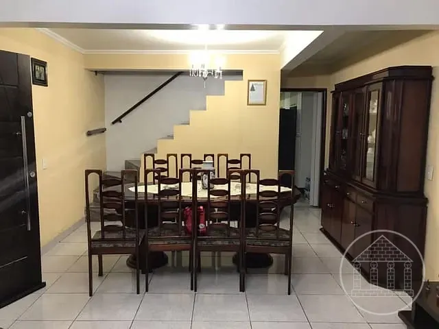 Sobrado com 175m² 3 quartos e 2 banheiros, à venda, no bairro Jardim São Vicente em São Paulo