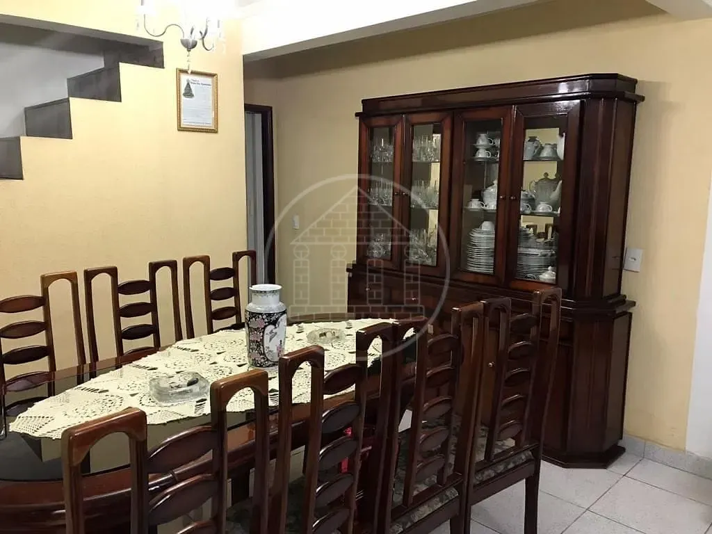 Sobrado, 3 quartos, 176 m² - Foto 2