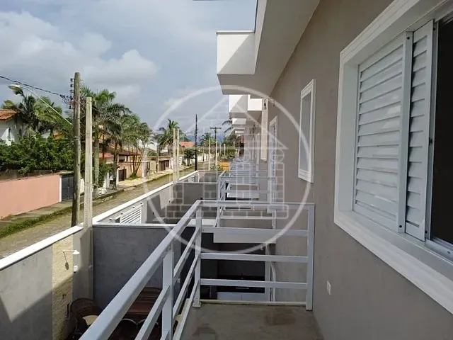 Sobrado com 130m² 4 quartos e 2 banheiros, à venda, no bairro Cibratel II em Itanhaém