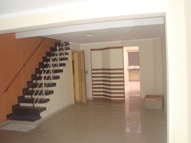 Foto do Sobrado - Sobrado comercial, com 110 m² , área total - 5 salas, 4 banheiros, quintal, localização privilegiada - Campo Belo - São Paulo/SP | Paulista Imóveis