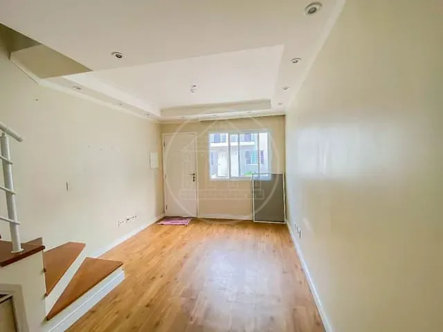 Sobrado com 131m² 2 quartos e 1 banheiro, à venda, no bairro Jardim Cristal em São Paulo