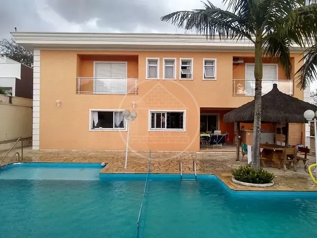 Sobrado com 800m² 5 quartos e 4 banheiros, à venda, no bairro Jardim Suely em Atibaia