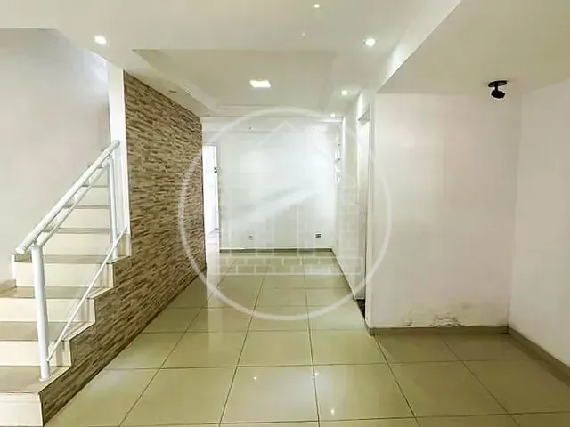 Sobrado com 125m² 4 quartos e 4 banheiros, à venda, no bairro Interlagos em São Paulo