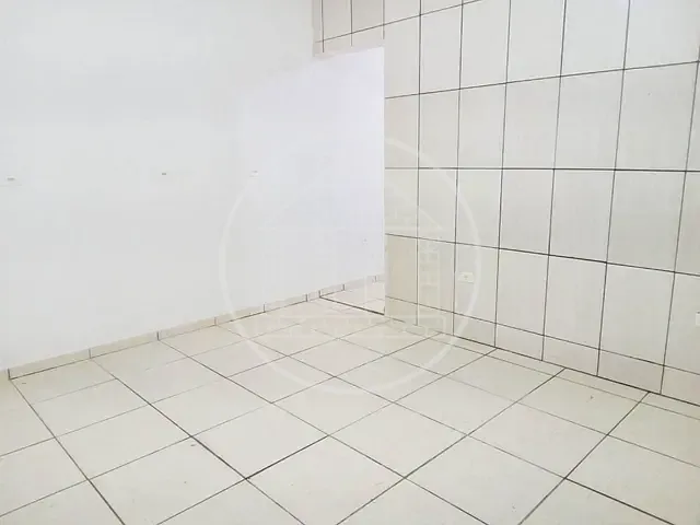 Sobrado com 210m² 4 quartos e 4 banheiros, à venda, no bairro Jardim Shangrilá (Zona Sul) em São Paulo