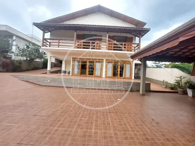 Sobrado com 900m² 3 quartos e 6 banheiros, à venda, no bairro Lagoa Grande em Embu-Guaçu