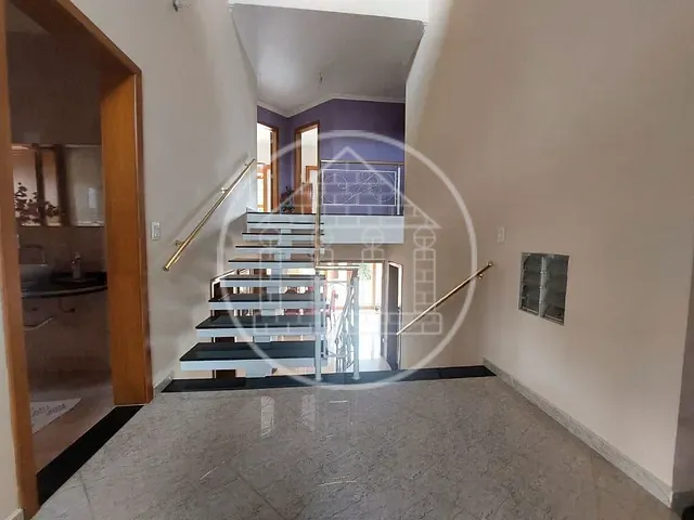 Sobrado com 900m² 3 quartos e 6 banheiros, à venda, no bairro Lagoa Grande em Embu-Guaçu