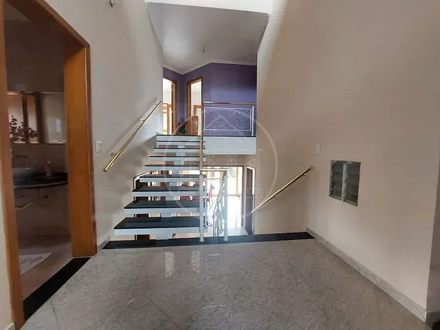 Sobrado com 900m² 3 quartos e 6 banheiros, à venda, no bairro Lagoa Grande em Embu-Guaçu