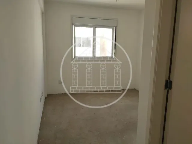 Sobrado com 220m² 4 quartos e 5 banheiros, à venda, no bairro Jardim São Nicolau em São Paulo