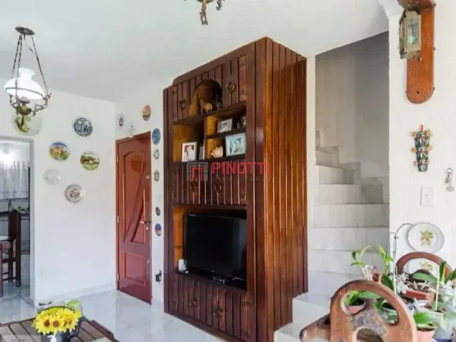 Sobrado 3 quartos e 3 banheiros, à venda, no bairro Nova Petrópolis em São Bernardo do Campo